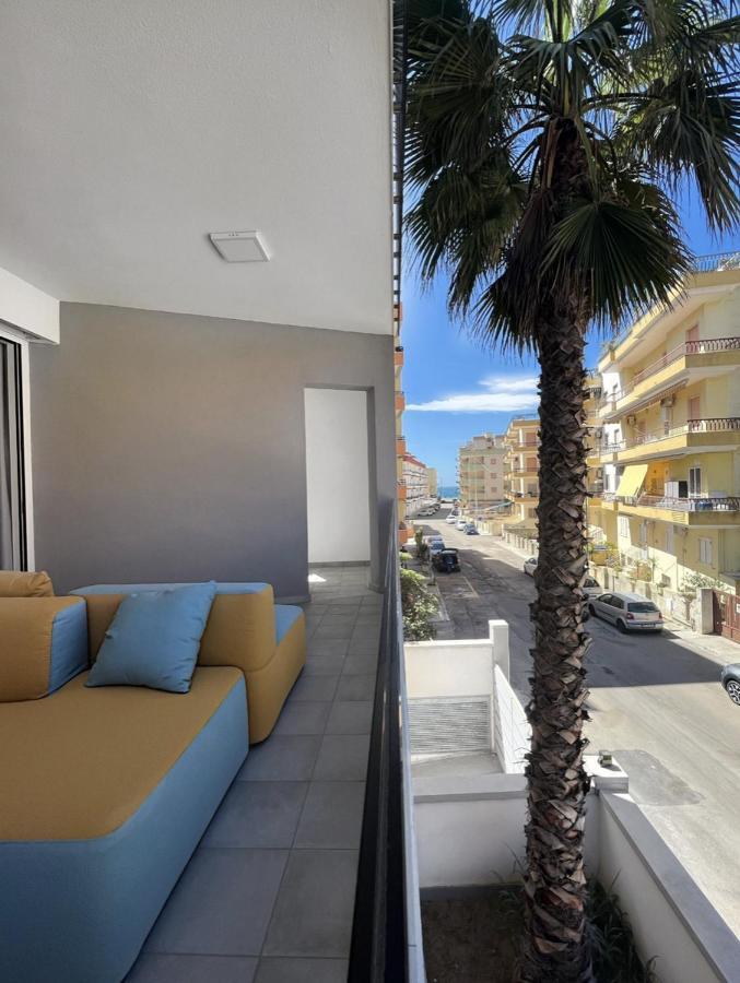 Modern And Spacious Appartement With Beach View. Галиполи Екстериор снимка